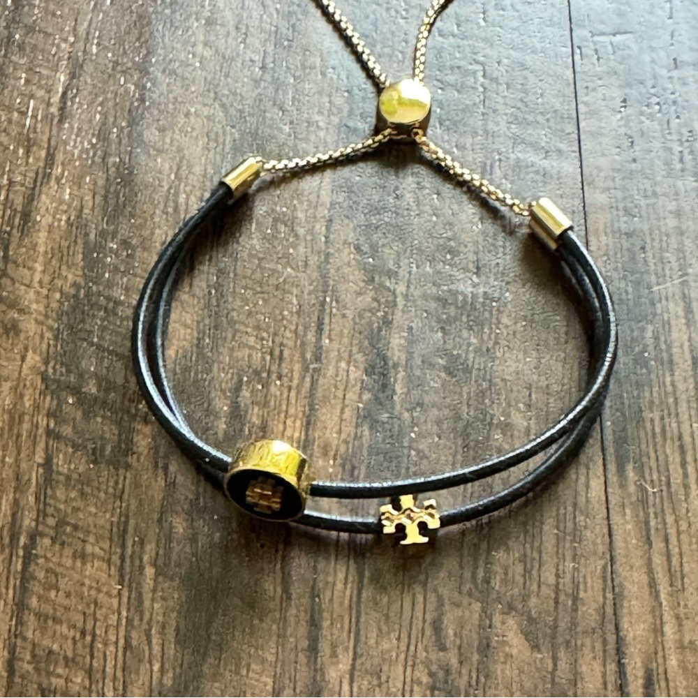 Tory Burch leather bracelet set